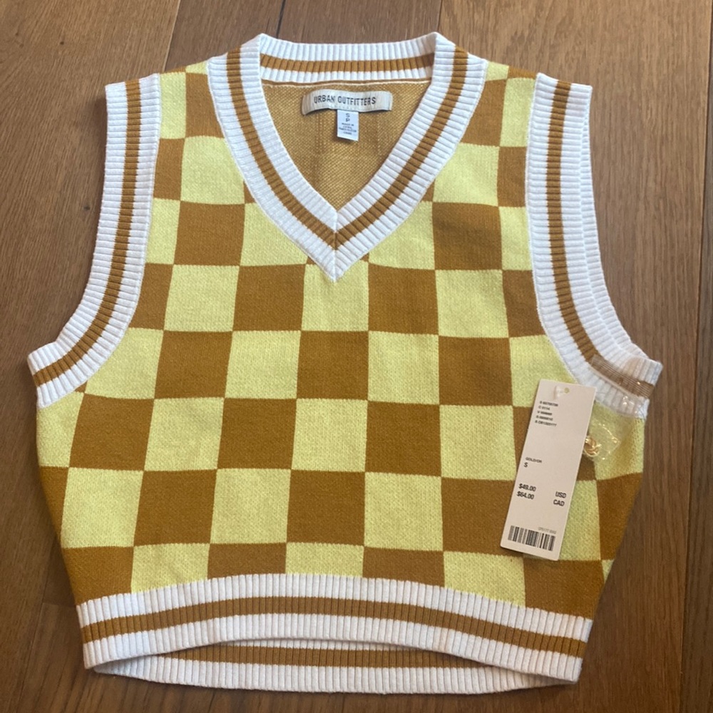 Sweater vest